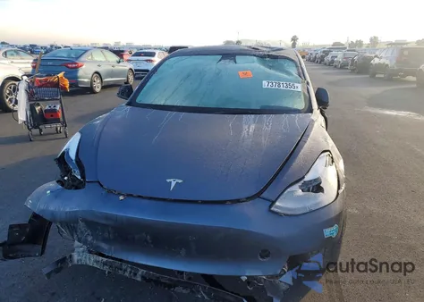 2023 Tesla Model 3 z USA, uszkodzony, nr VIN 5YJ3E1EA9PF705039